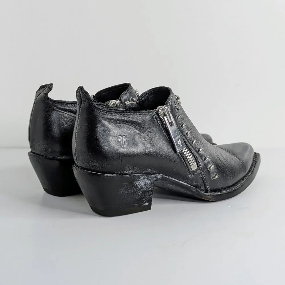 Frye Sacha Shooties 6 Black Leather Silver Stud Ankle Boots Heritage Style - Picture 15 of 16